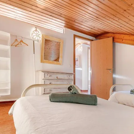 Arrifana With Balcony And Sea View *