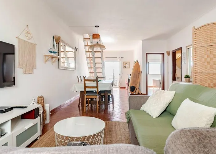 Arrifana With Balcony And Sea View